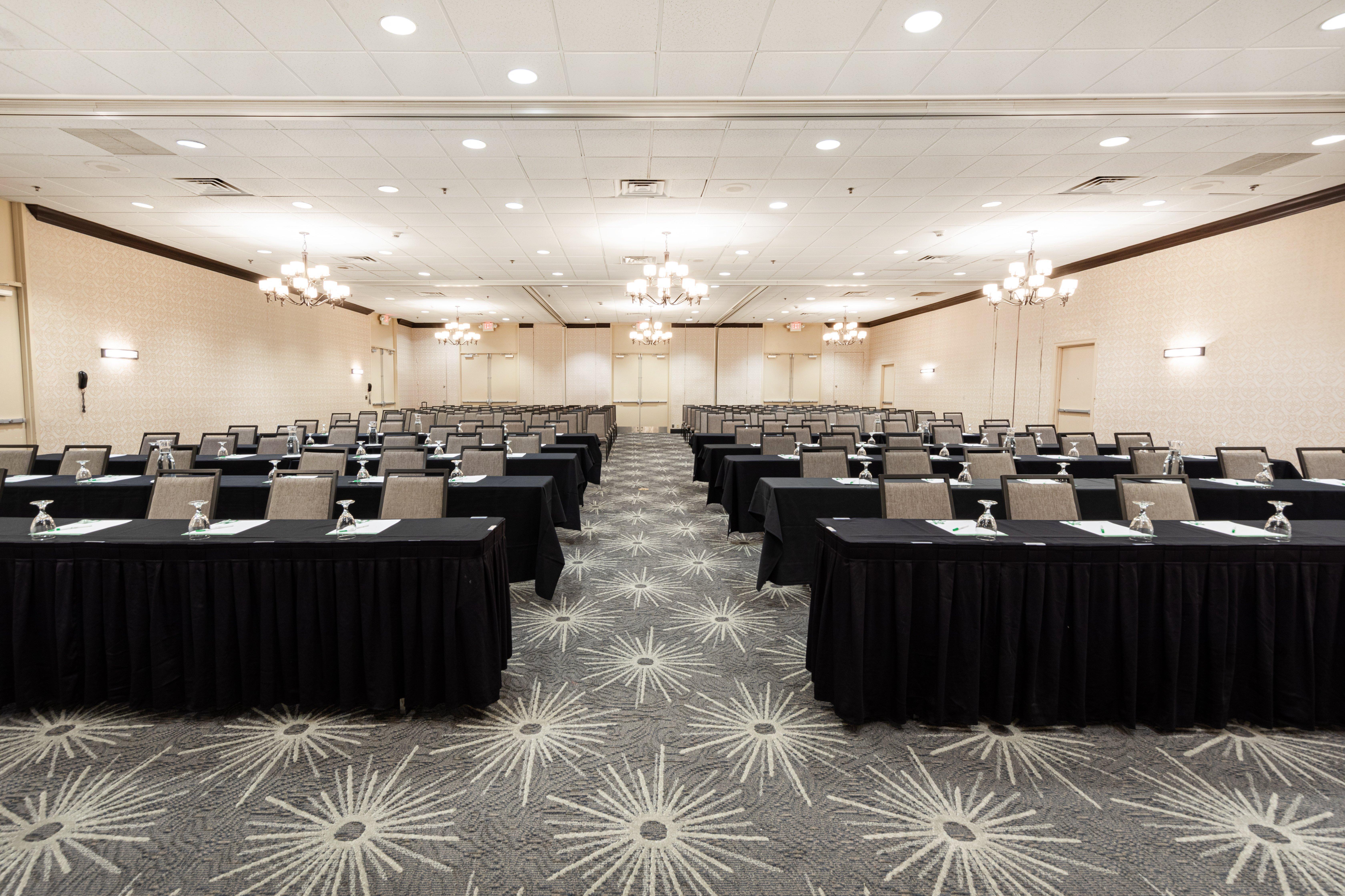 מלון Woodson Terrace Hilton St. Louis Airport מראה חיצוני תמונה