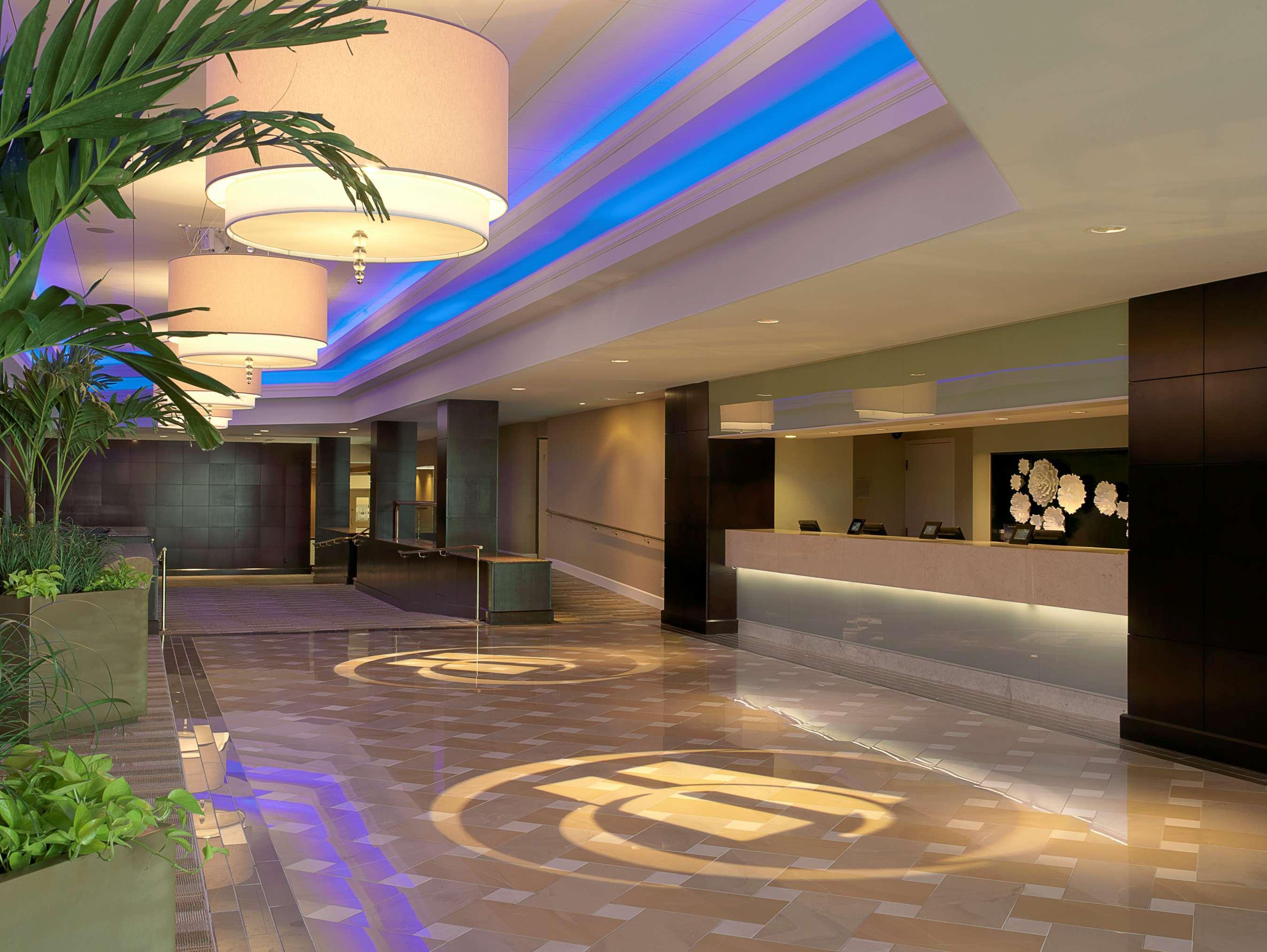 מלון Woodson Terrace Hilton St. Louis Airport מראה פנימי תמונה