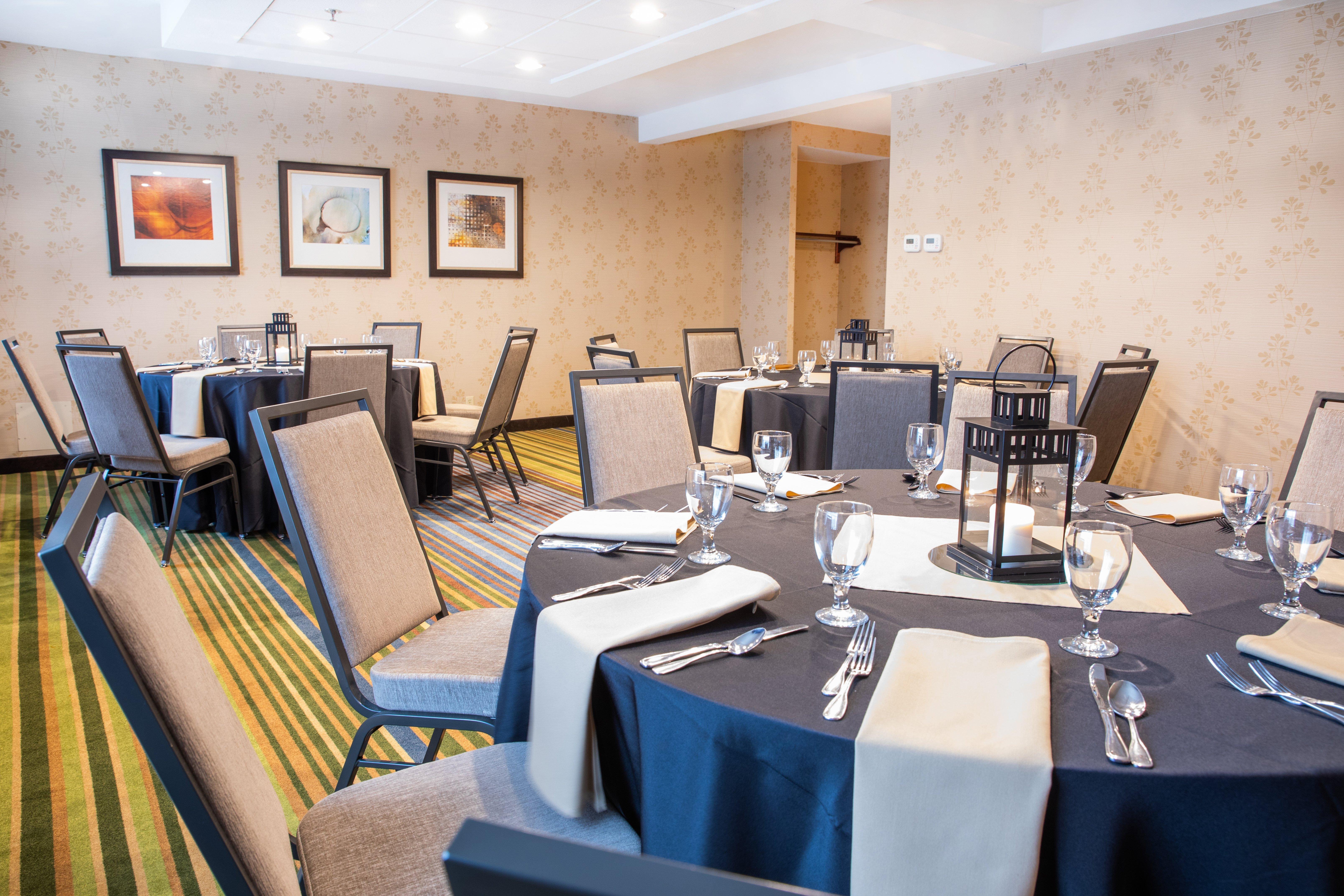 מלון Woodson Terrace Hilton St. Louis Airport מראה חיצוני תמונה