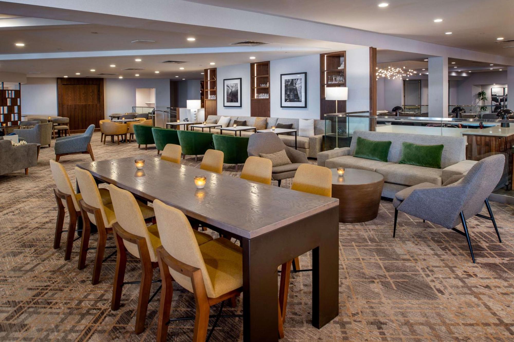 מלון Woodson Terrace Hilton St. Louis Airport מראה חיצוני תמונה